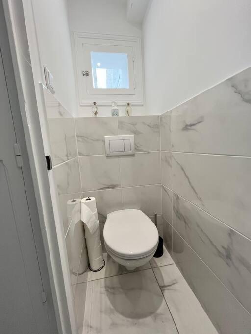 Appartement Renove - Wifi - Jardin - Centre De Niort Exteriör bild